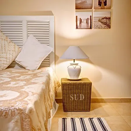 La Terra Dei Mari Guest Rooms Pachino Quarto foto